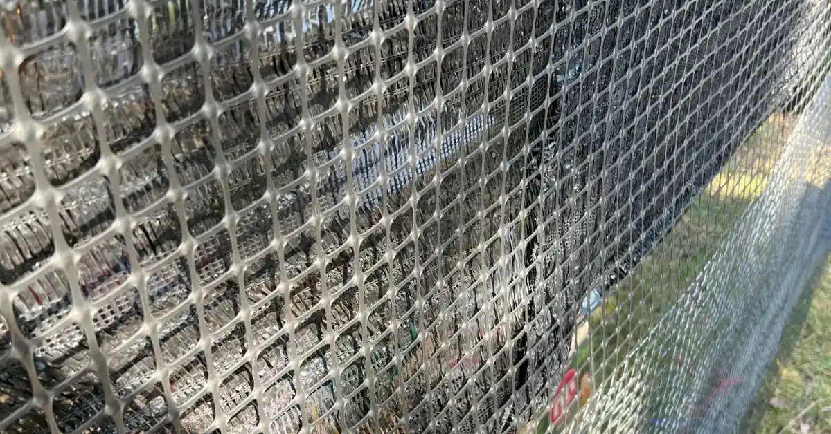 ความเหมาะสมในการใช้งานตาข่ายพลาสติก